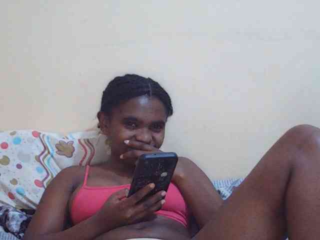 Sweetdiva2 webcam