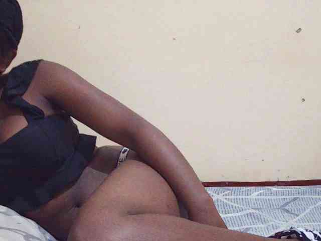 Sweetdiva2 webcam