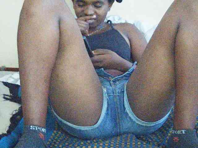 Sweetdiva2 webcam
