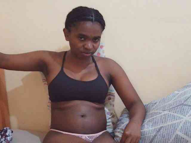 Sweetdiva2 webcam