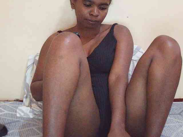 Sweetdiva2 webcam