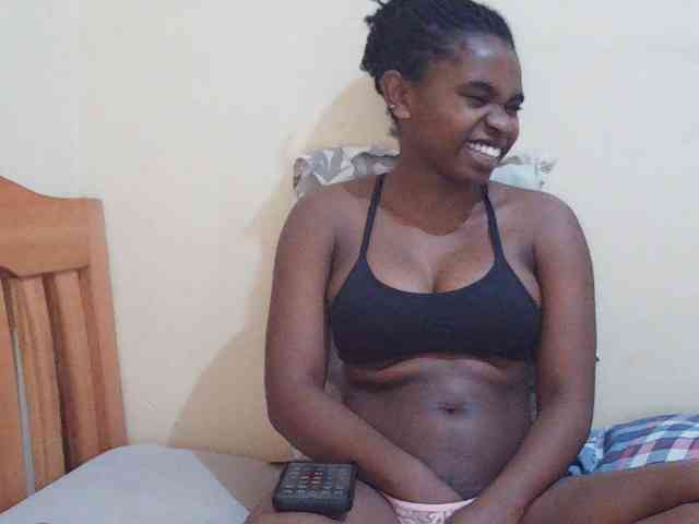 Sweetdiva2 webcam