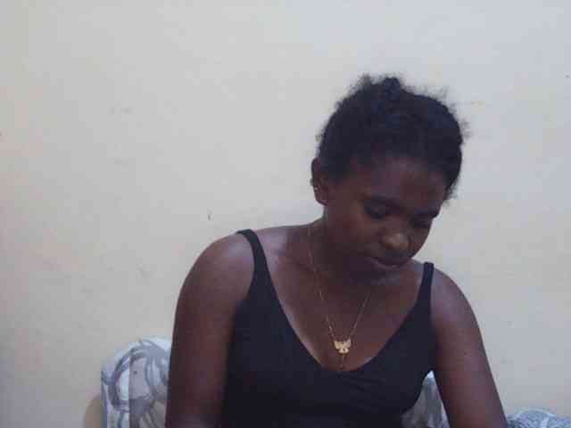 Sweetdiva2 webcam