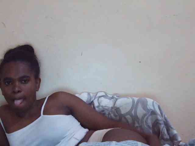 Sweetdiva2 webcam