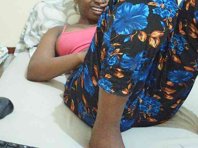 Sweetdiva2 webcam
