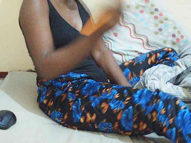 Sweetdiva2 webcam