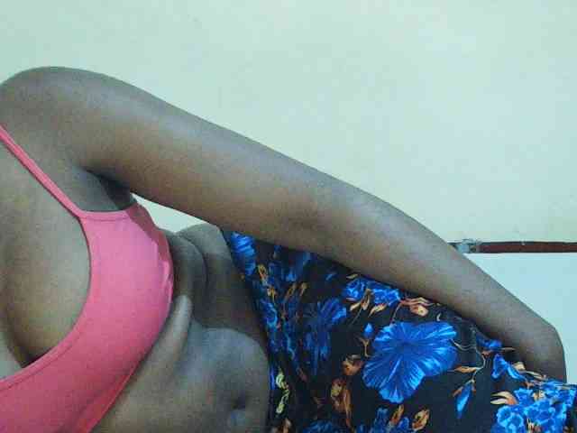 Sweetdiva2 webcam