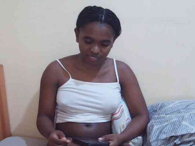 Sweetdiva2 webcam