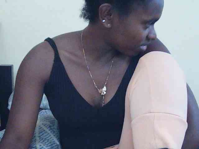 Sweetdiva2 webcam