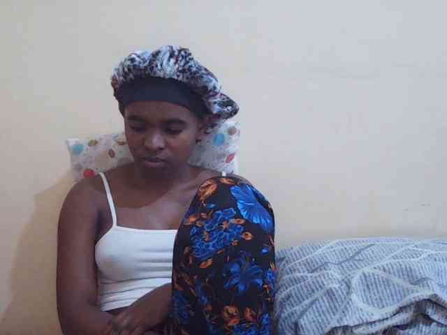 Sweetdiva2 webcam