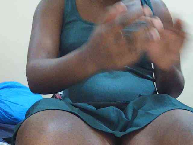 Sweetdiva2 webcam