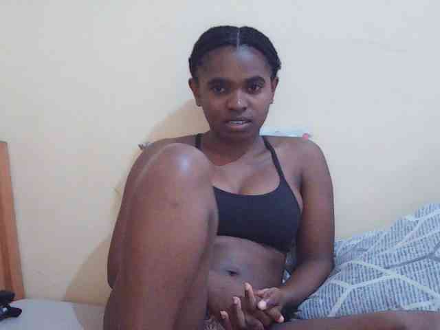 Sweetdiva2 webcam