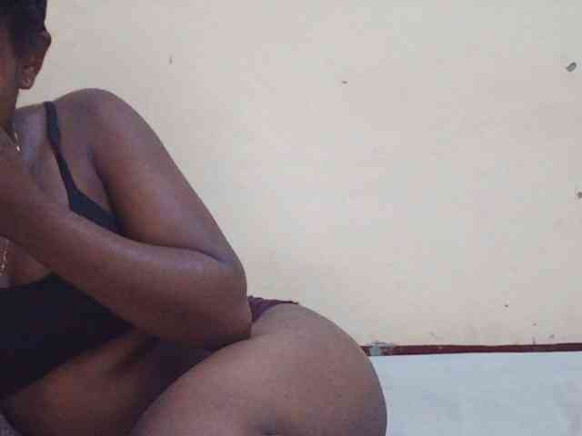 Sweetdiva2 webcam