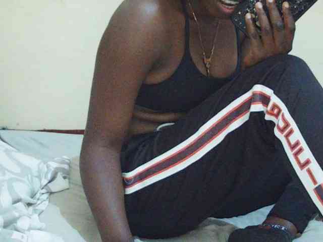 Sweetdiva2 webcam