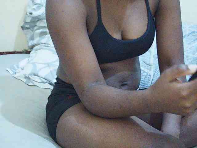 Sweetdiva2 webcam
