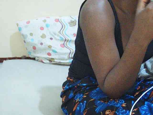 Sweetdiva2 webcam