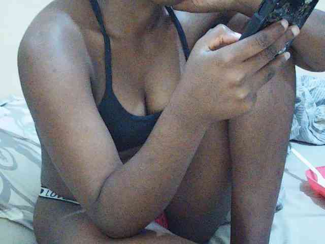 Sweetdiva2 webcam
