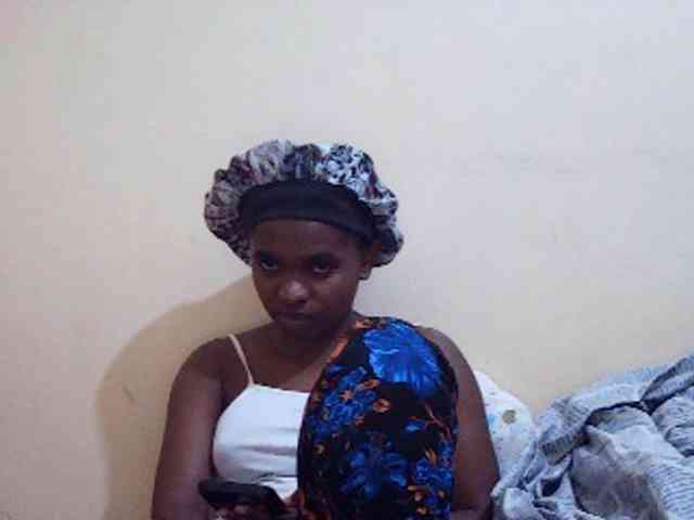 Sweetdiva2 webcam