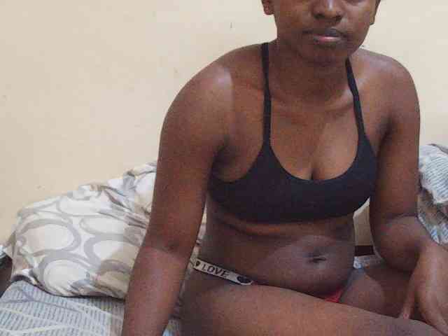 Sweetdiva2 webcam