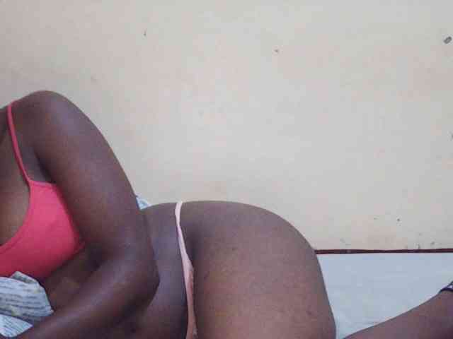 Sweetdiva2 webcam
