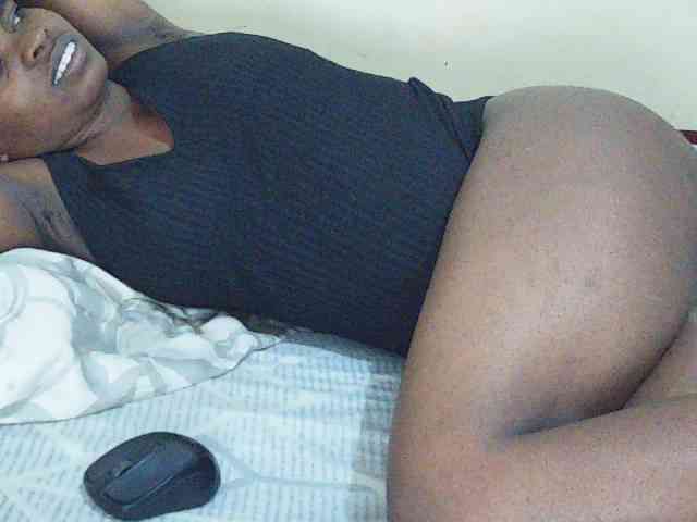Sweetdiva2 webcam