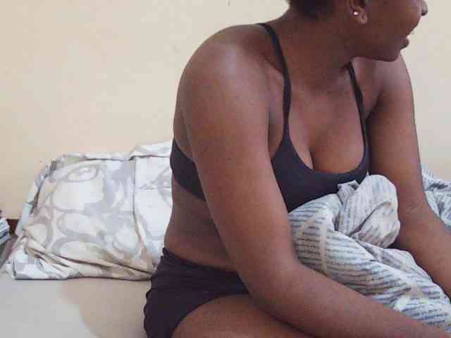 Sweetdiva2 webcam