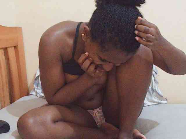 Sweetdiva2 webcam