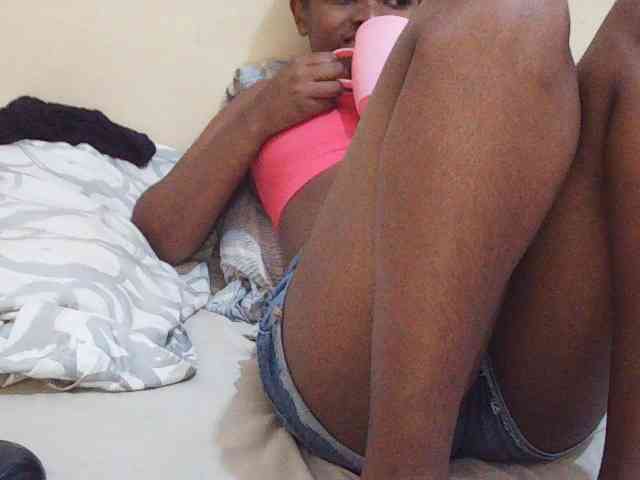 Sweetdiva2 webcam