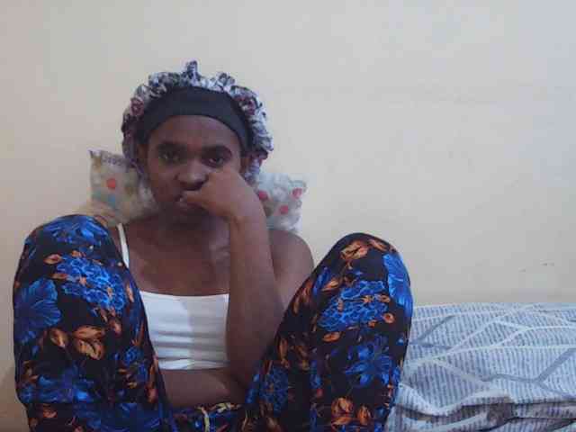 Sweetdiva2 webcam