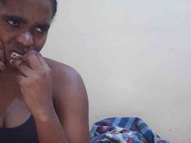Sweetdiva2 webcam