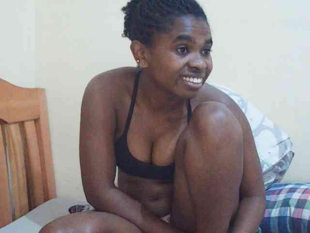 Sweetdiva2 webcam