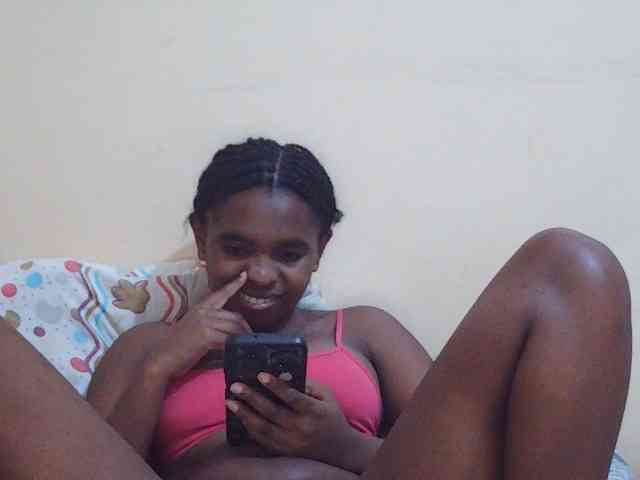 Sweetdiva2 webcam