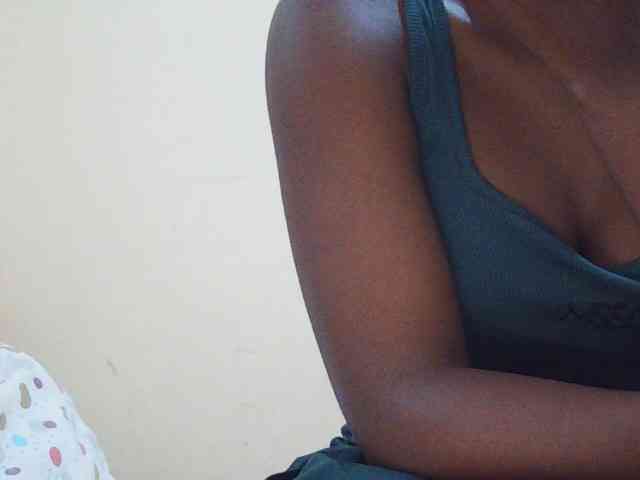 Sweetdiva2 webcam