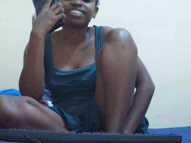 Sweetdiva2 webcam