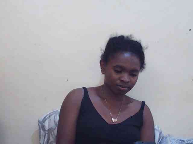 Sweetdiva2 webcam