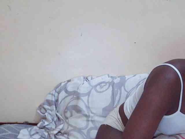Sweetdiva2 webcam