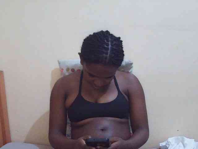 Sweetdiva2 webcam