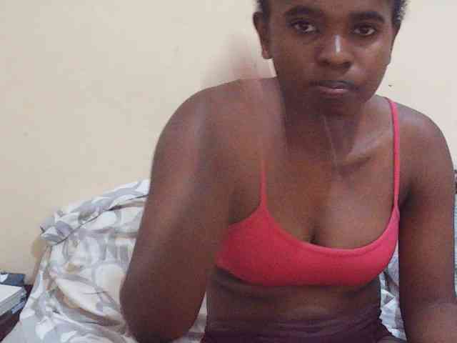 Sweetdiva2 webcam