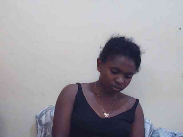 Sweetdiva2 webcam