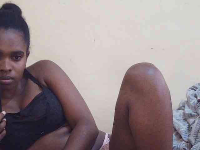 Sweetdiva2 webcam