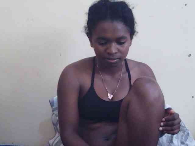 Sweetdiva2 webcam