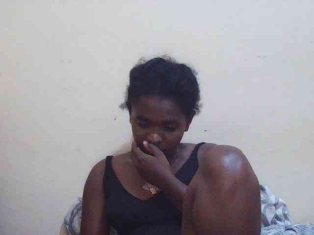 Sweetdiva2 webcam