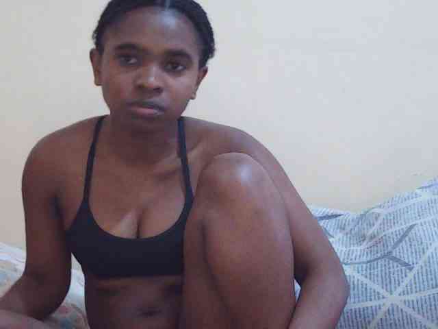 Sweetdiva2 webcam