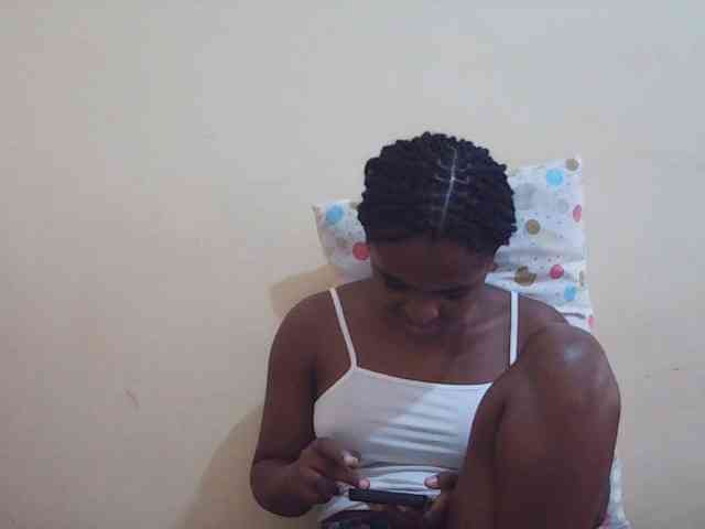 Sweetdiva2 webcam