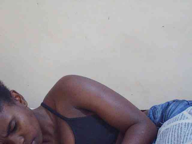 Sweetdiva2 webcam