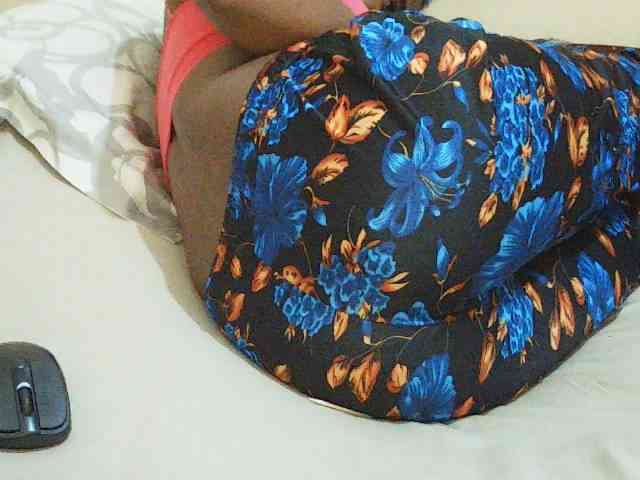Sweetdiva2 webcam