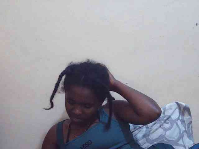 Sweetdiva2 webcam