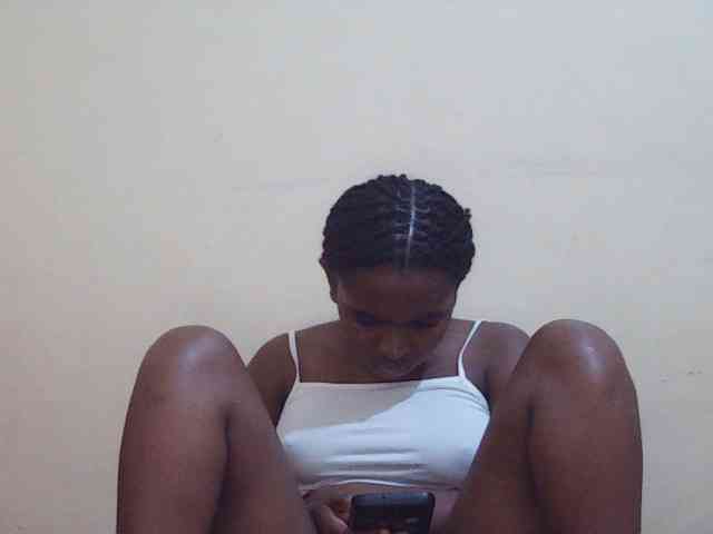 Sweetdiva2 webcam
