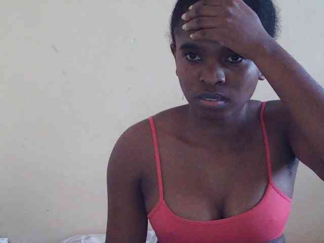 Sweetdiva2 webcam