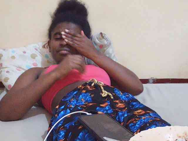 Sweetdiva2 webcam